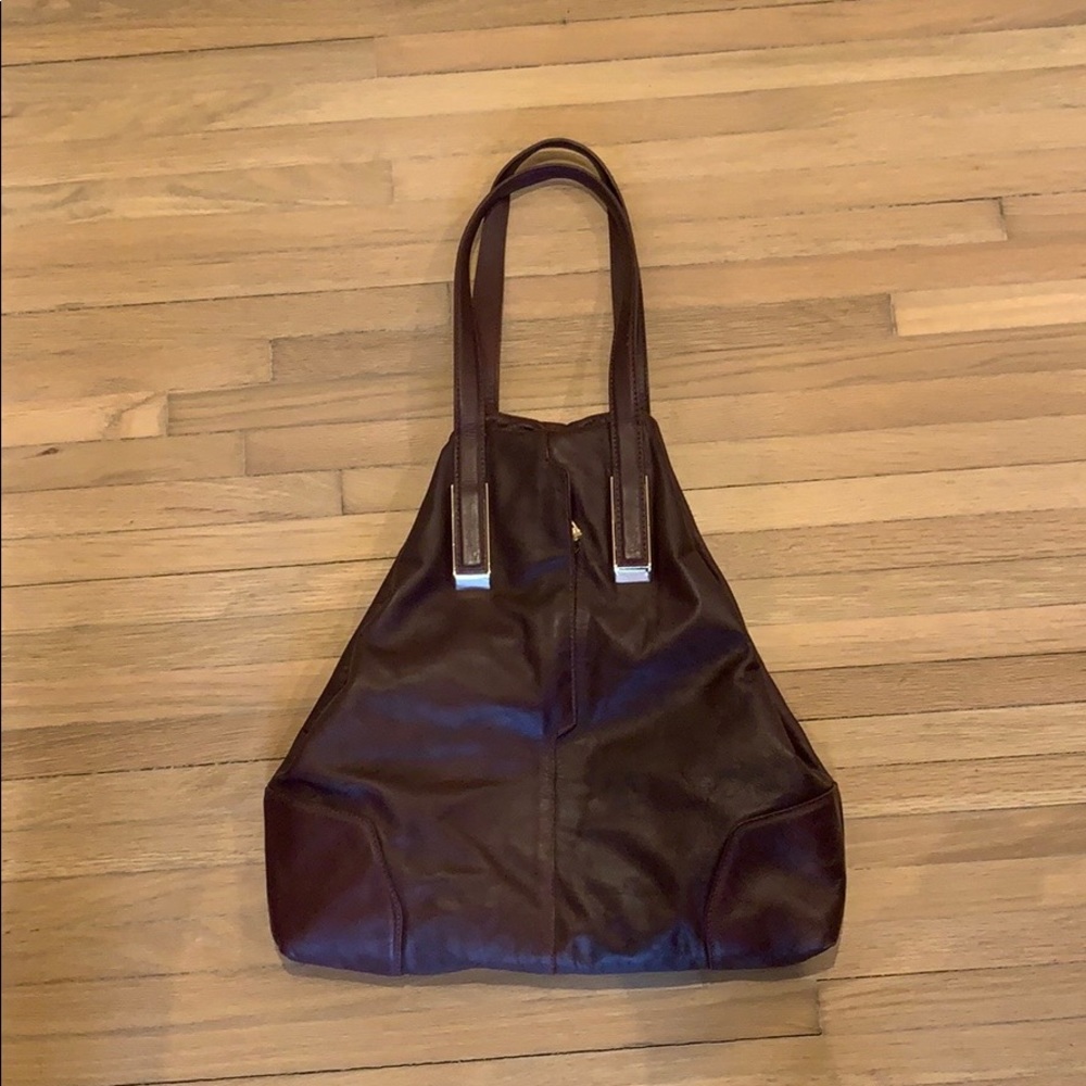 Pour La Victoire Slouch bag in aubergine/maroon